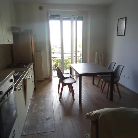 A 2 Passi Metro Bengasi-stazione Lingotto Turín