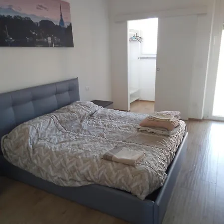 A 2 Passi Metro Bengasi-stazione Lingotto *