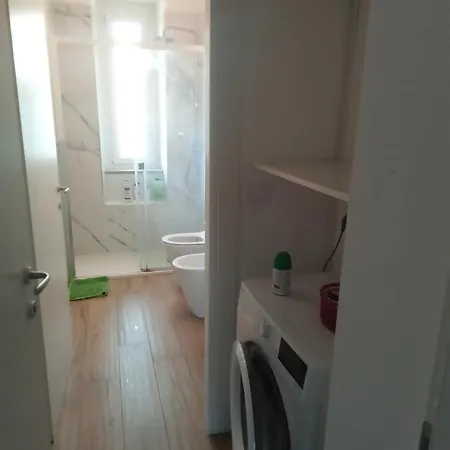 A 2 Passi Metro Bengasi-stazione Lingotto * Turin